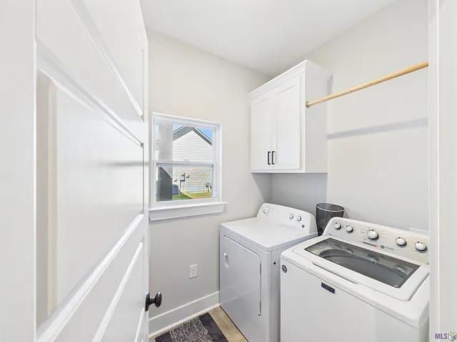 $380,000 | 9630 South Creek Drive, Denham Springs, LA 70726