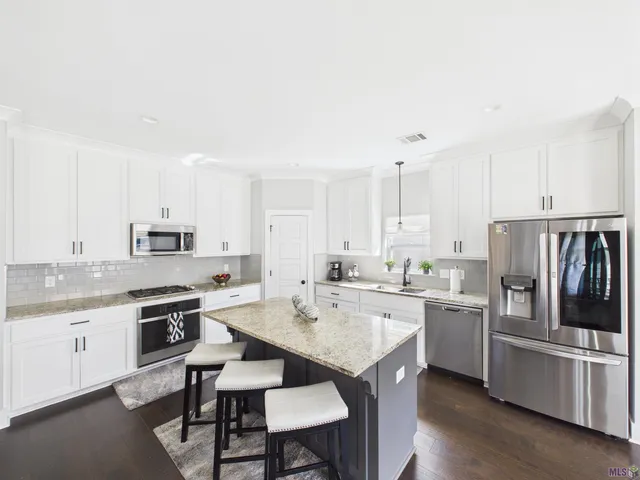 $380,000 | 9630 South Creek Drive, Denham Springs, LA 70726