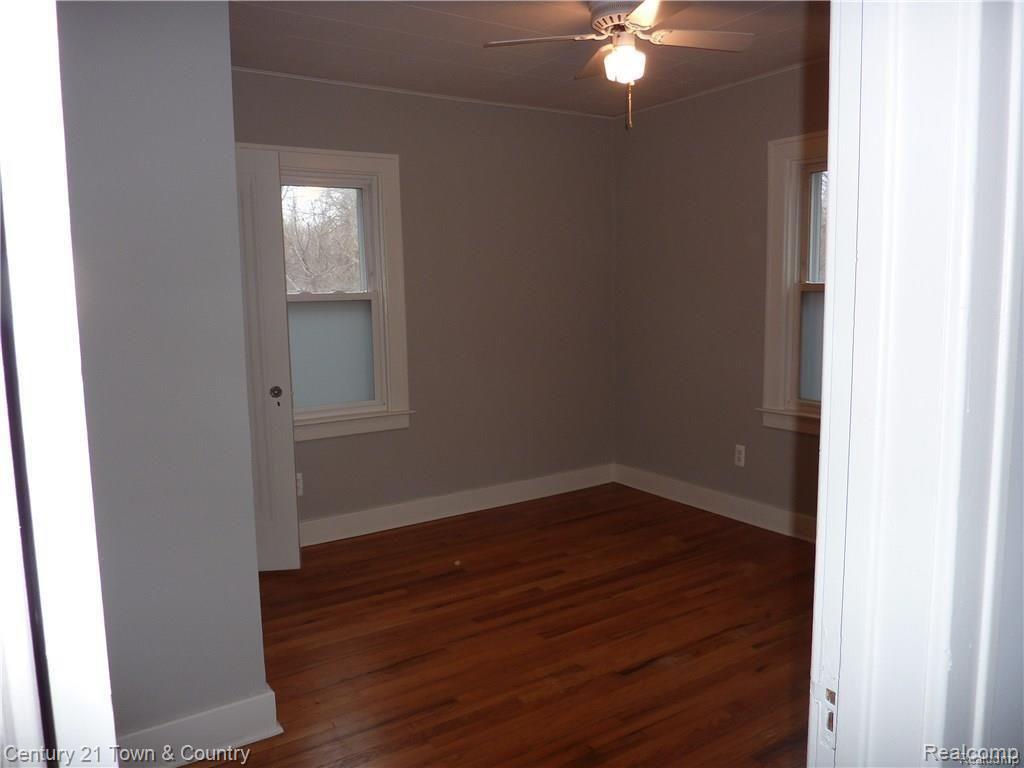 850 Menominee Road Pontiac, MI 48341 - Photo 11 of 17