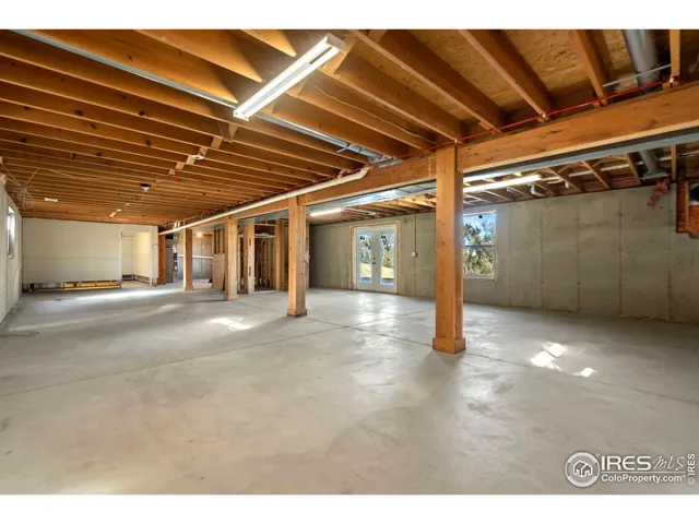 a view of a storage & utility room