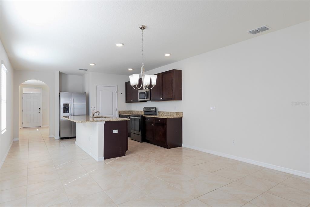 2927 Timber Hawk Circle Ocoee, FL 34761 - Photo 11 of 40