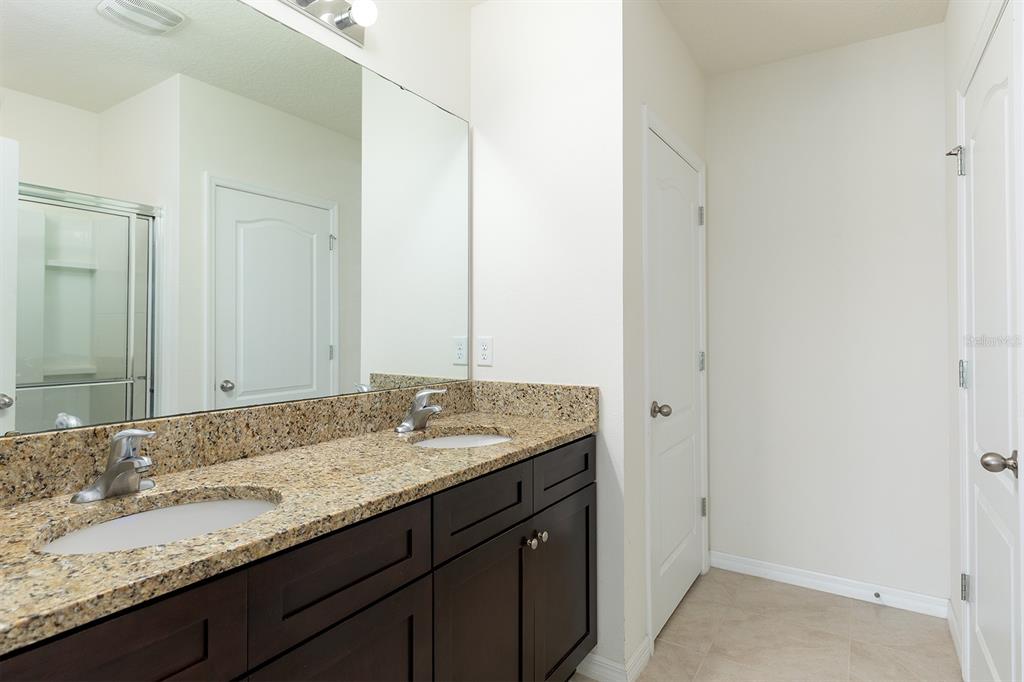 2927 Timber Hawk Circle Ocoee, FL 34761 - Photo 17 of 40