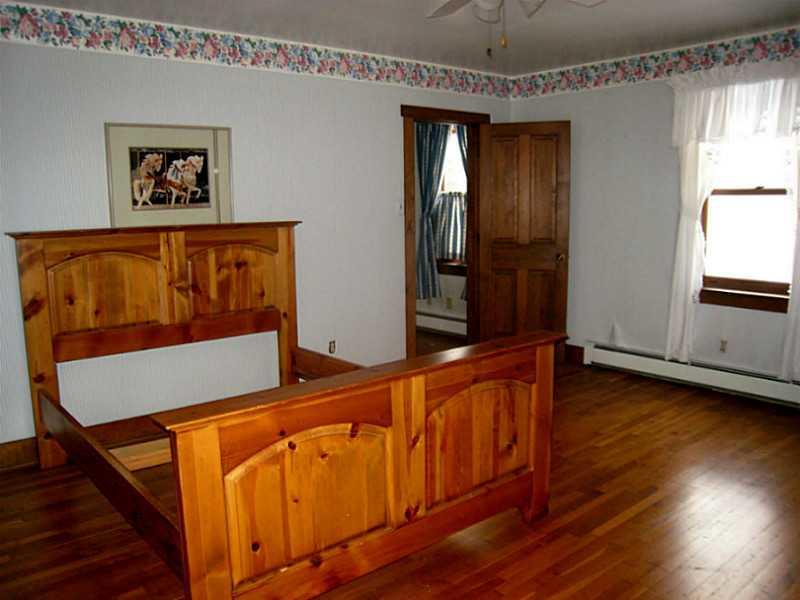 190 Love Road Valencia, PA 16059 - Photo 13 of 24 Bedroom. HAVE YOU EVER CONSIDERED OWNING YOUR OWN BED & BREAKFAST