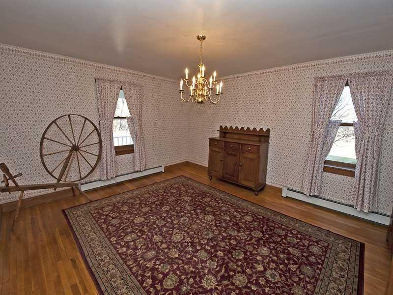190 Love Road Valencia, PA 16059 - Photo 9 of 24 Other. DRAWING/DINING ROOM