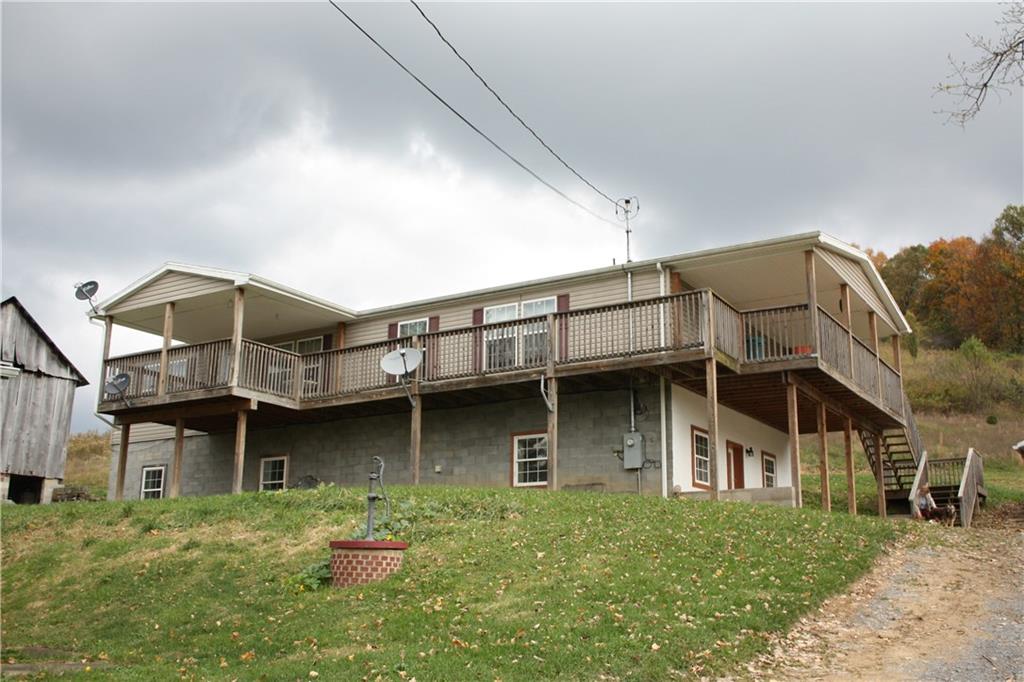 435 Dutch Run Road Waynesburg, PA 15370 - Photo 1 of 6