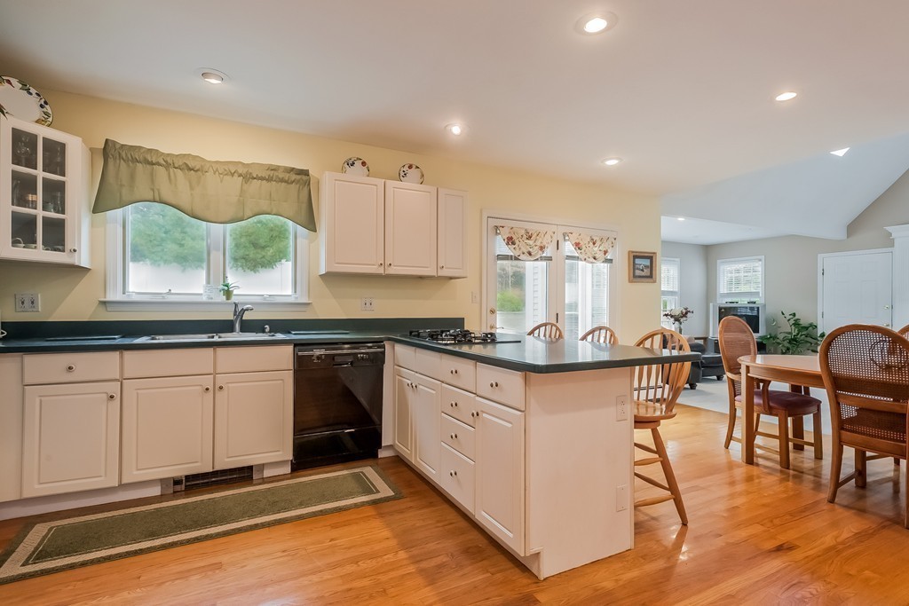 30 Hidden Valley Road Marshfield, MA 02050 - Photo 7 of 22 Gallery Image 7