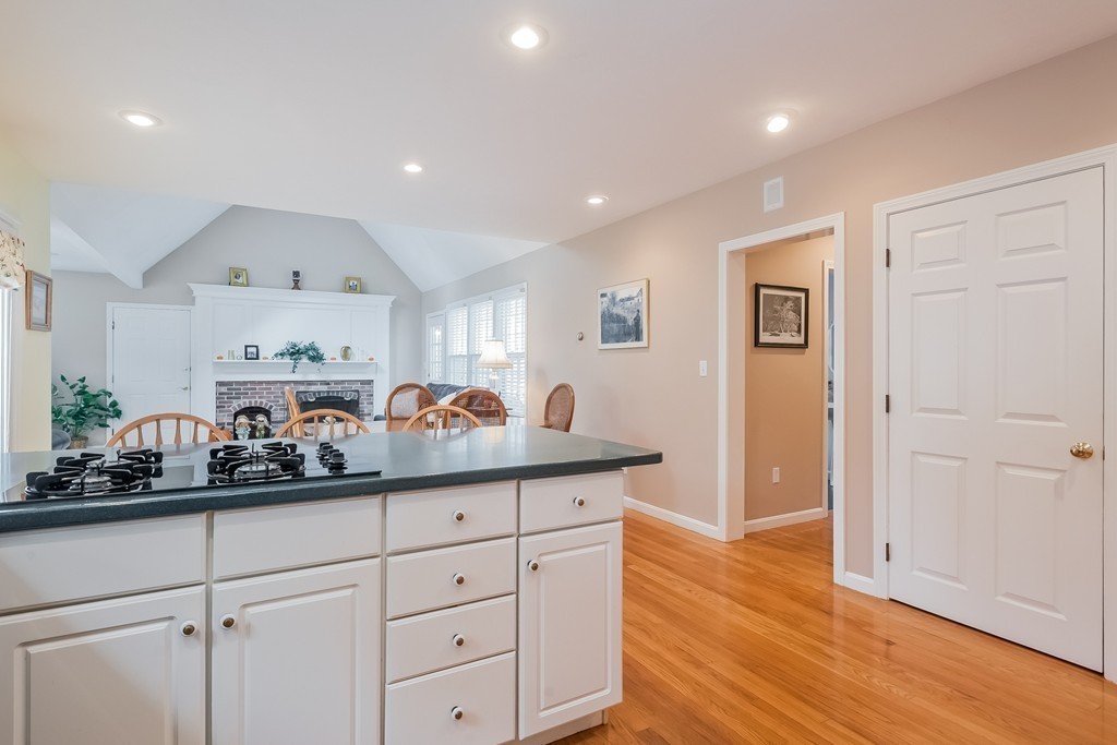 30 Hidden Valley Road Marshfield, MA 02050 - Photo 8 of 22 Gallery Image 8