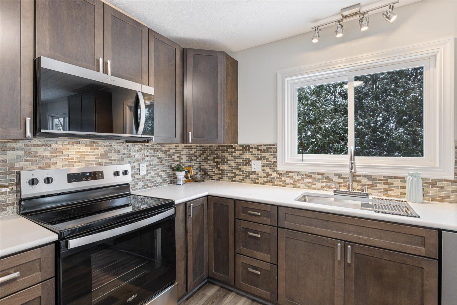 2430 Logan Avenue Superior, WI 54880 - Photo 14 of 70