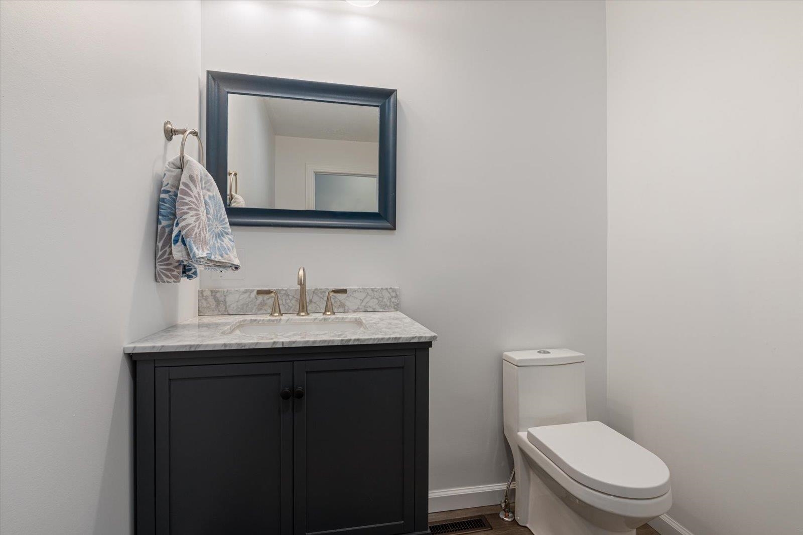 2430 Logan Avenue Superior, WI 54880 - Photo 20 of 70