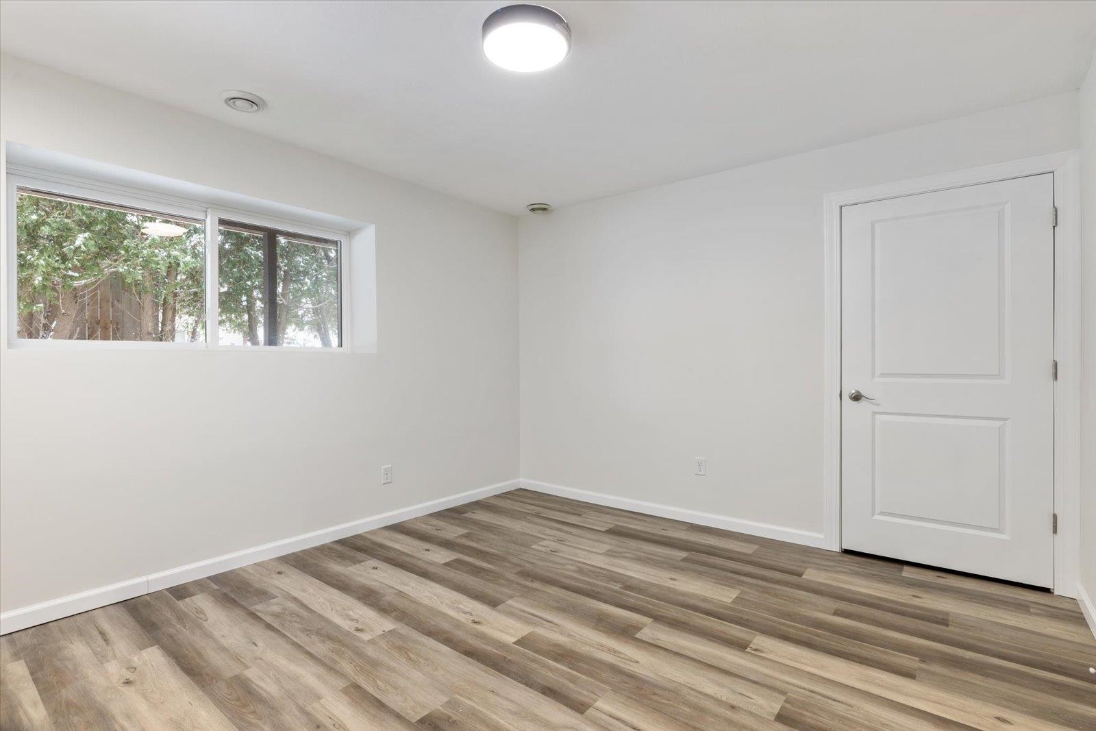 2430 Logan Avenue Superior, WI 54880 - Photo 40 of 70