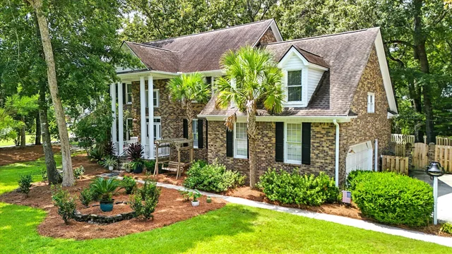 $675,000 | 123 Huckleberry Lane, Summerville, SC 29485