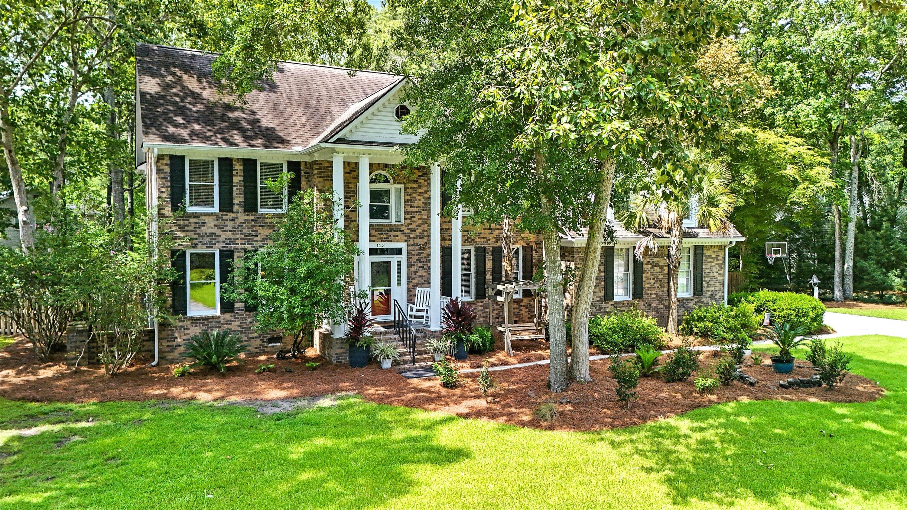 123 Huckleberry Lane Summerville, SC 29485 - Photo 32 of 35 41-007_DJI_20250820123713_0014_D