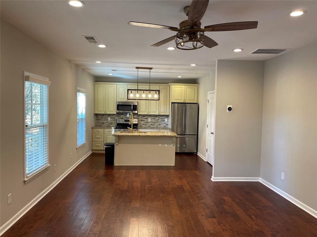 3544 College Street Atlanta, GA 30337 - Photo 3 of 9