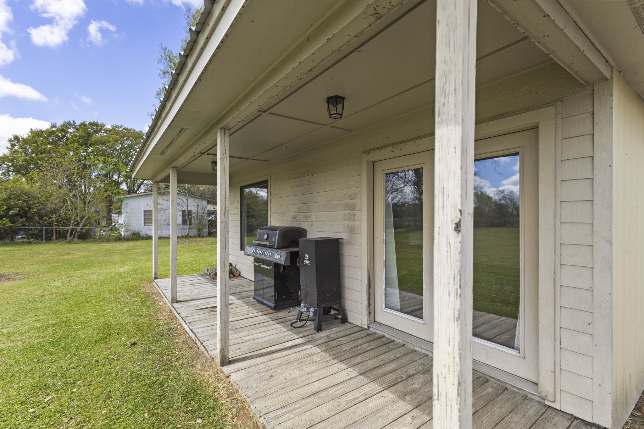 19961 Englin Road Winnie, TX 77665 - Photo 8 of 23