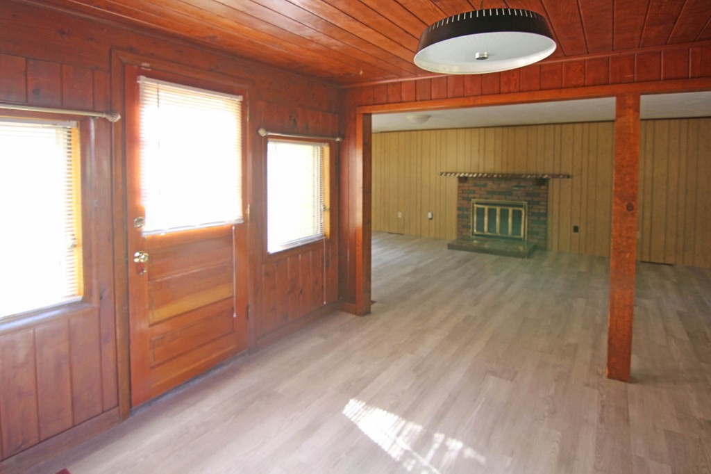 128 Springdale Road Westfield, MA 01085 - Photo 11 of 30 Gallery Image 11