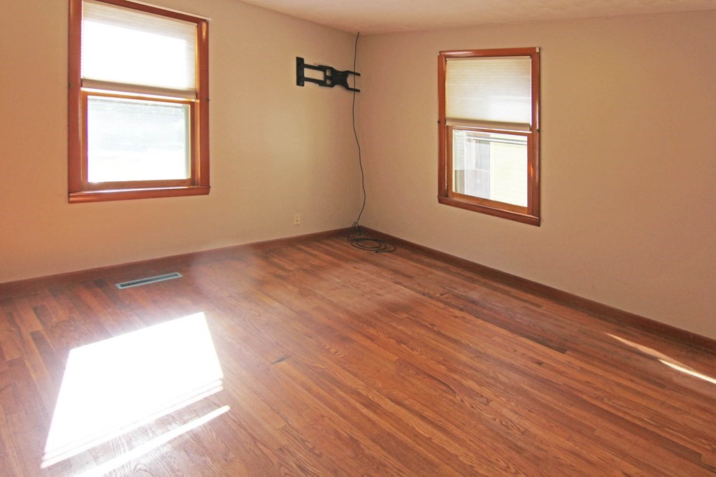 128 Springdale Road Westfield, MA 01085 - Photo 13 of 30 Gallery Image 13