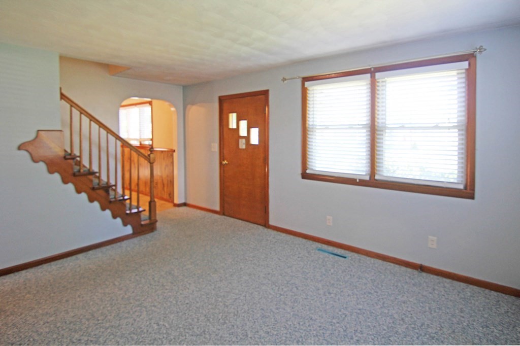 128 Springdale Road Westfield, MA 01085 - Photo 9 of 30 Gallery Image 9