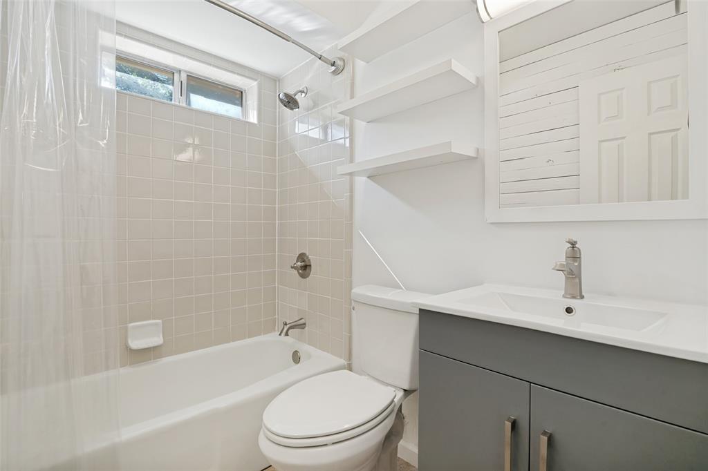 110 Weaver Street Forney, TX 75126 - Photo 13 of 25 First floor full bath
