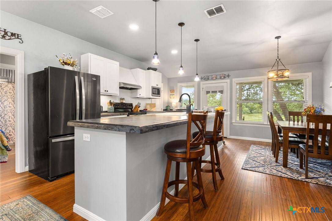 757 Jackson Road Kingsbury, TX 78638 - Photo 12 of 46