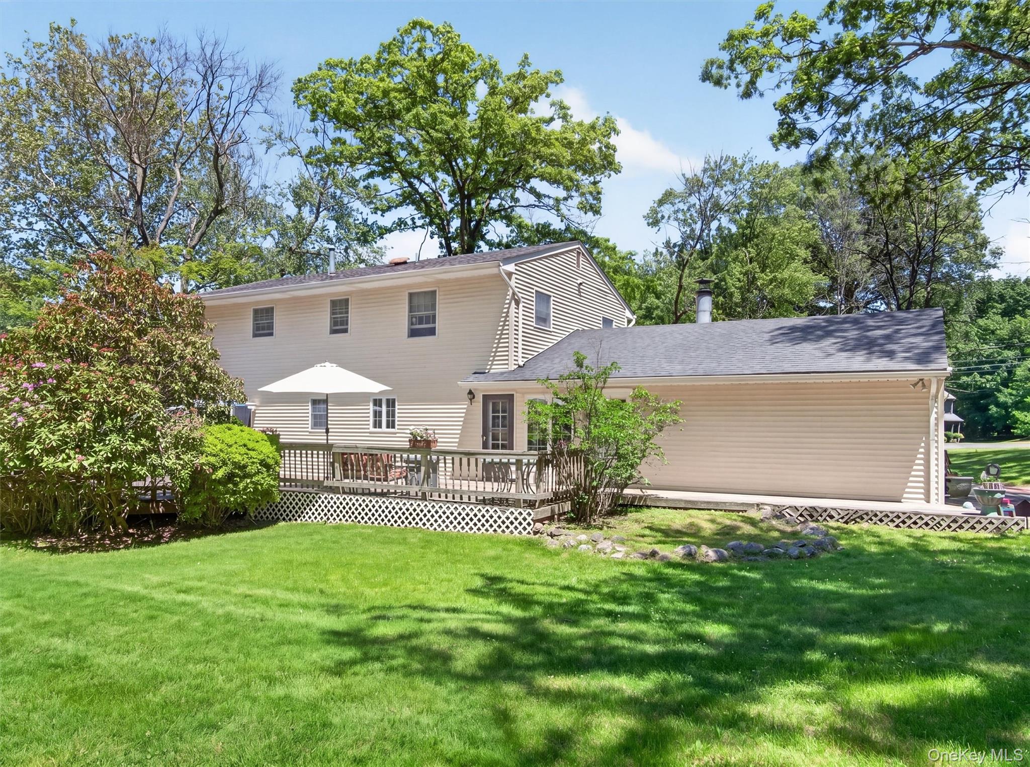 121 Sunset Road Blauvelt, NY 10913 - Photo 23 of 32 Rear View with Deck