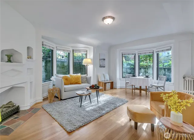 $250,000 | 1101 17th Avenue, Unit 101, Seattle, WA 98122