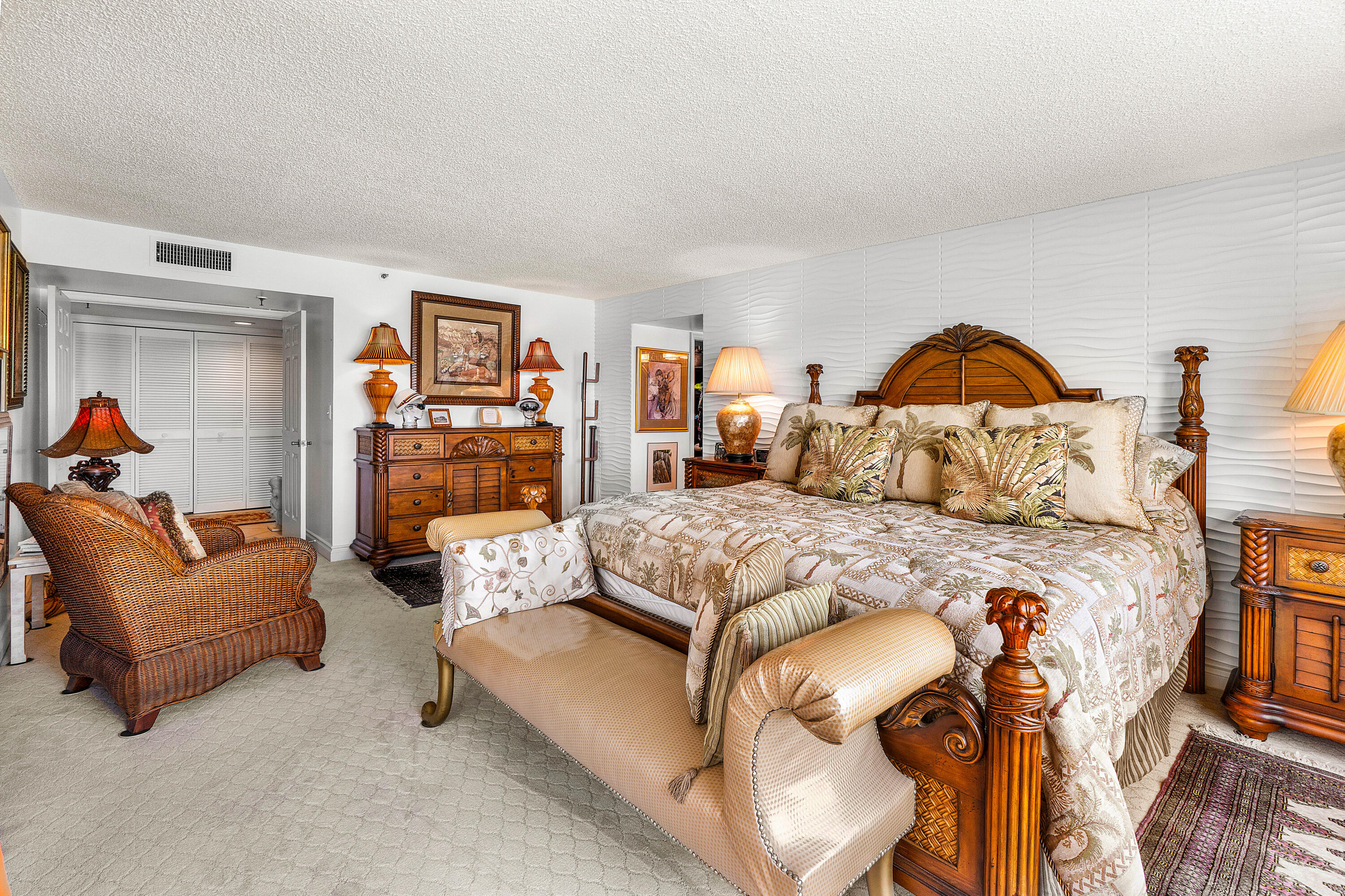 374 Golfview Road, Unit 205 North Palm Beach, FL 33408 - Photo 14 of 35 374 Golfview Road 205