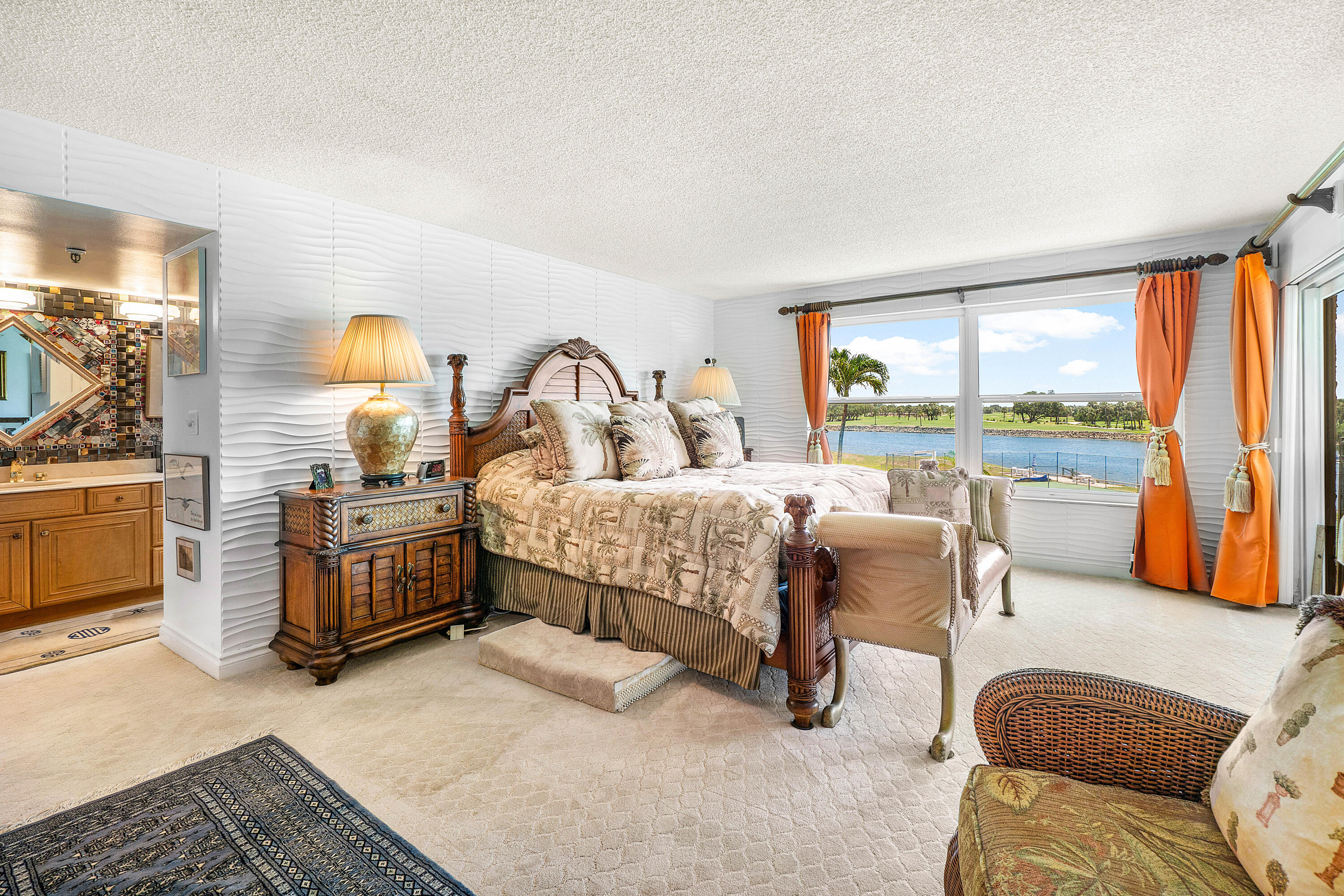 374 Golfview Road, Unit 205 North Palm Beach, FL 33408 - Photo 9 of 35 374 Golfview Road 205