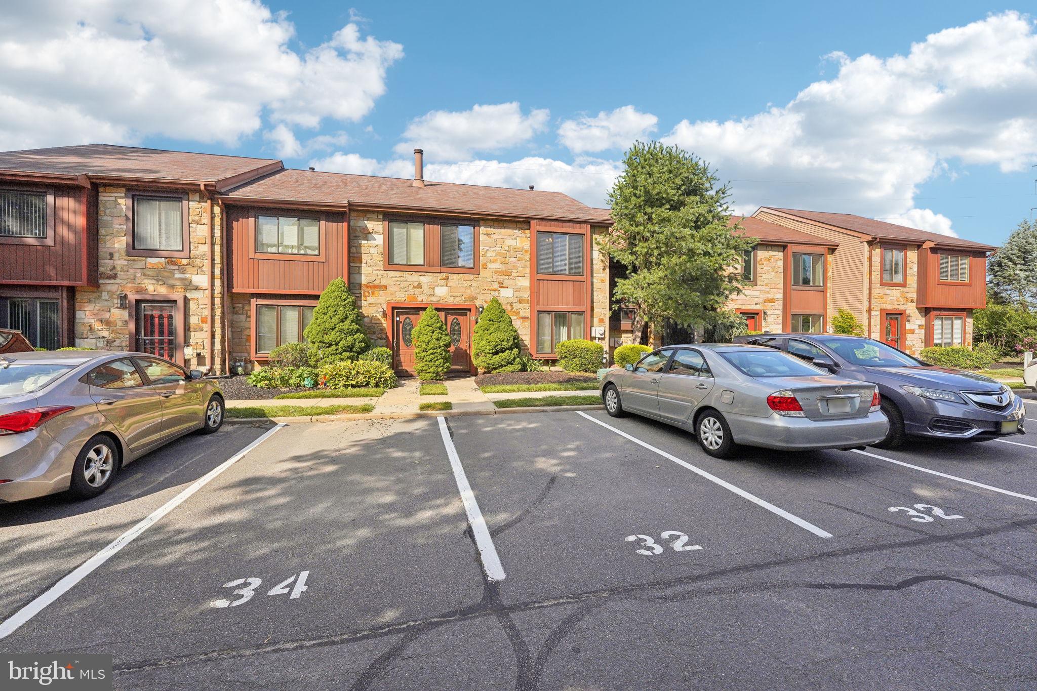 32 Topaz Lane Hamilton, NJ 08690 - Photo 4 of 40