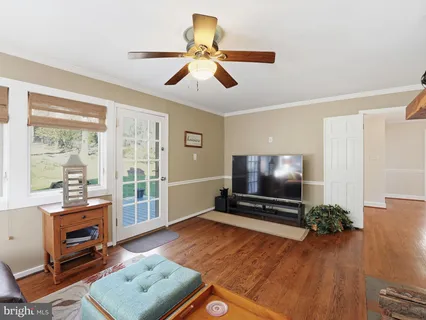 $1,099,000 | 6914 Tulsa Court, Alexandria, VA 22307