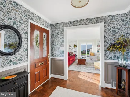 $1,099,000 | 6914 Tulsa Court, Alexandria, VA 22307