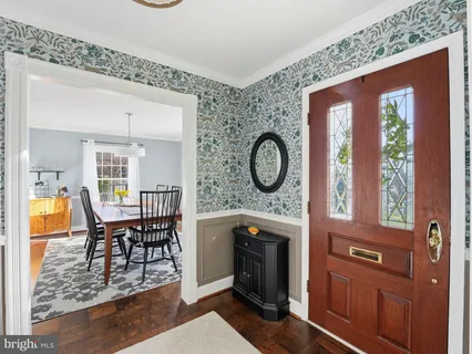 $1,099,000 | 6914 Tulsa Court, Alexandria, VA 22307