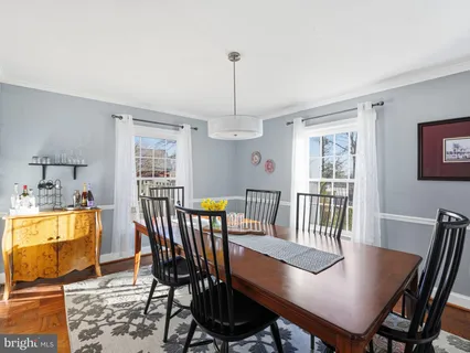 $1,099,000 | 6914 Tulsa Court, Alexandria, VA 22307
