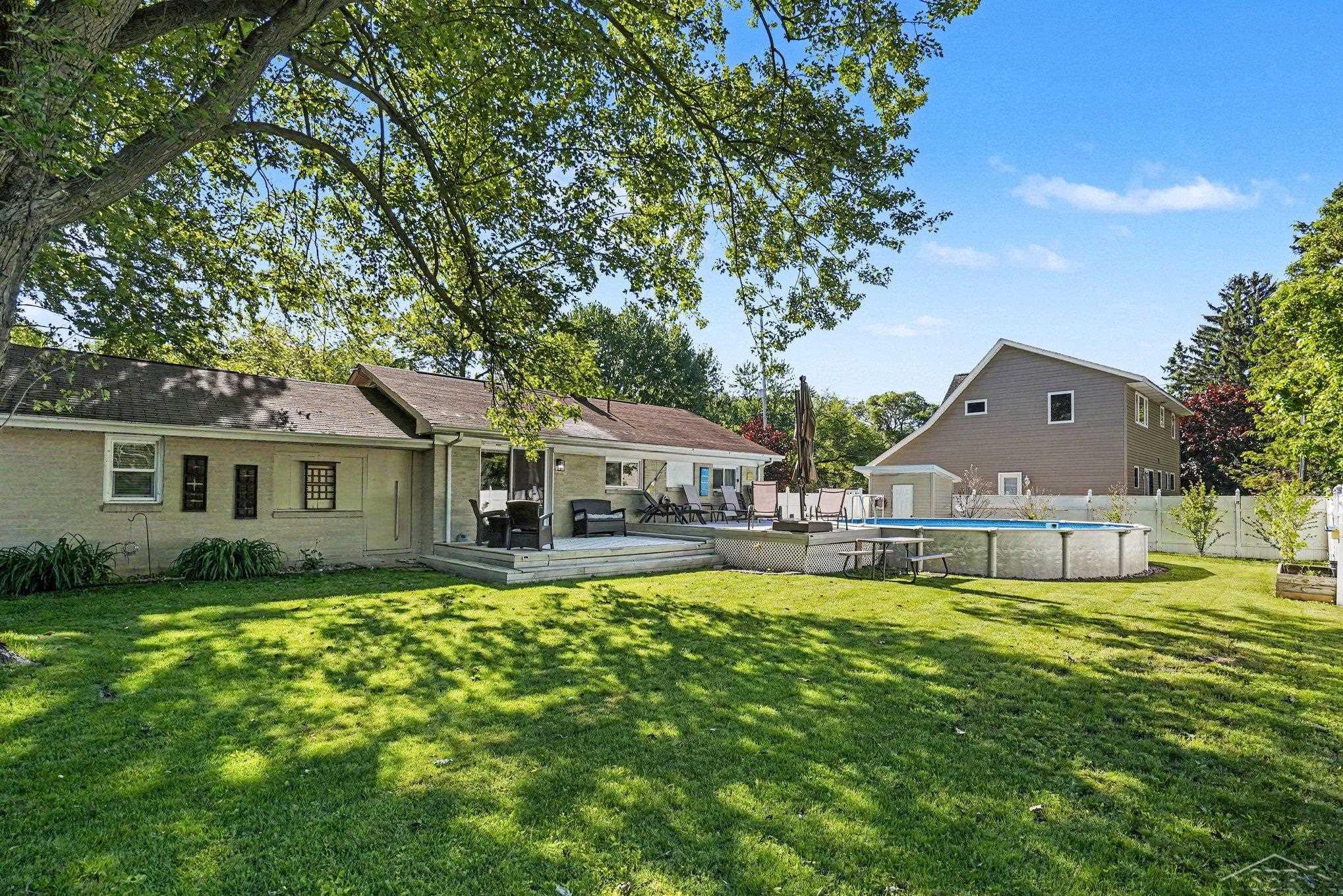 1225 Harding Road Essexville, MI 48732 - Photo 5 of 36