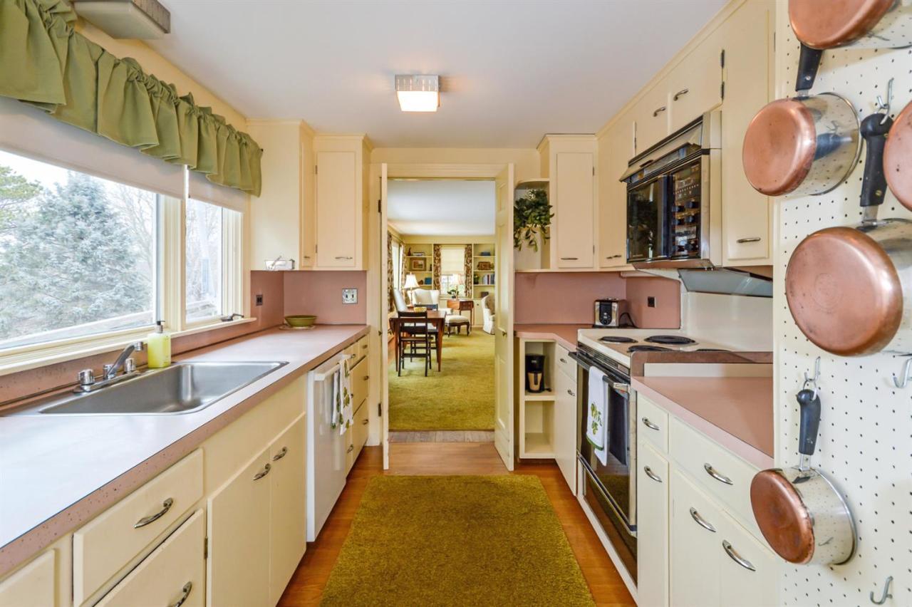 31 Indian Ridge Road Falmouth, MA 02540 - Photo 8 of 21 Additional Photo