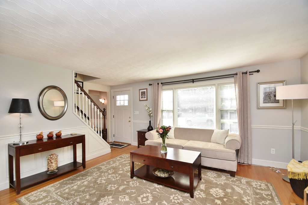 39 Whittemore Road Framingham, MA 01701 - Photo 2 of 23