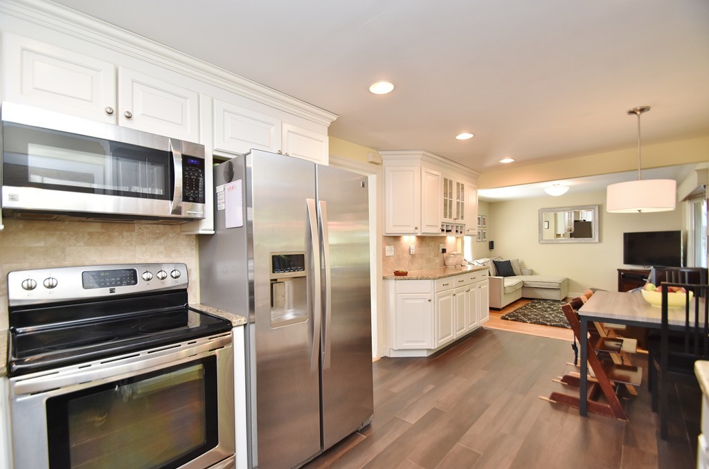 39 Whittemore Road Framingham, MA 01701 - Photo 6 of 23