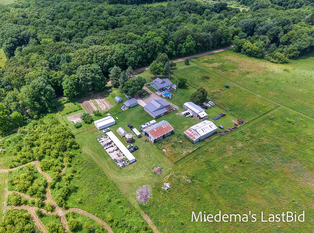 12915 Cassidy Road Bellevue, MI 49021 - Photo 27 of 128 12915CassidyRd-29LoRes