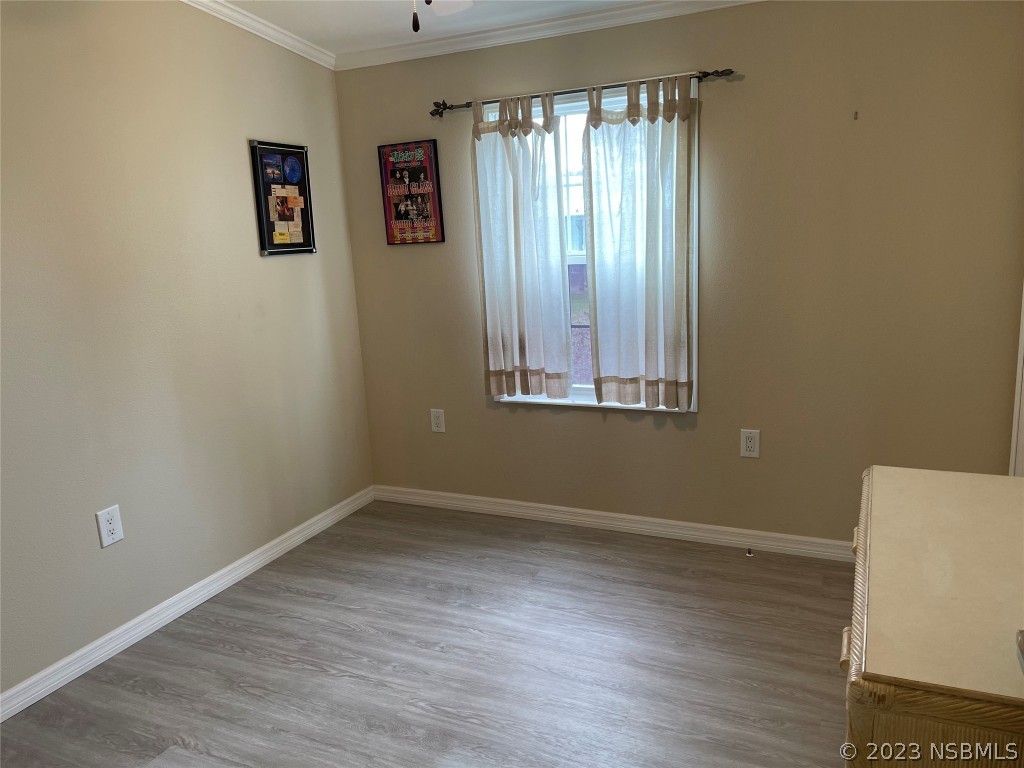 4352 Dolphin Way Edgewater, FL 32141 - Photo 14 of 29 Gallery Image 14