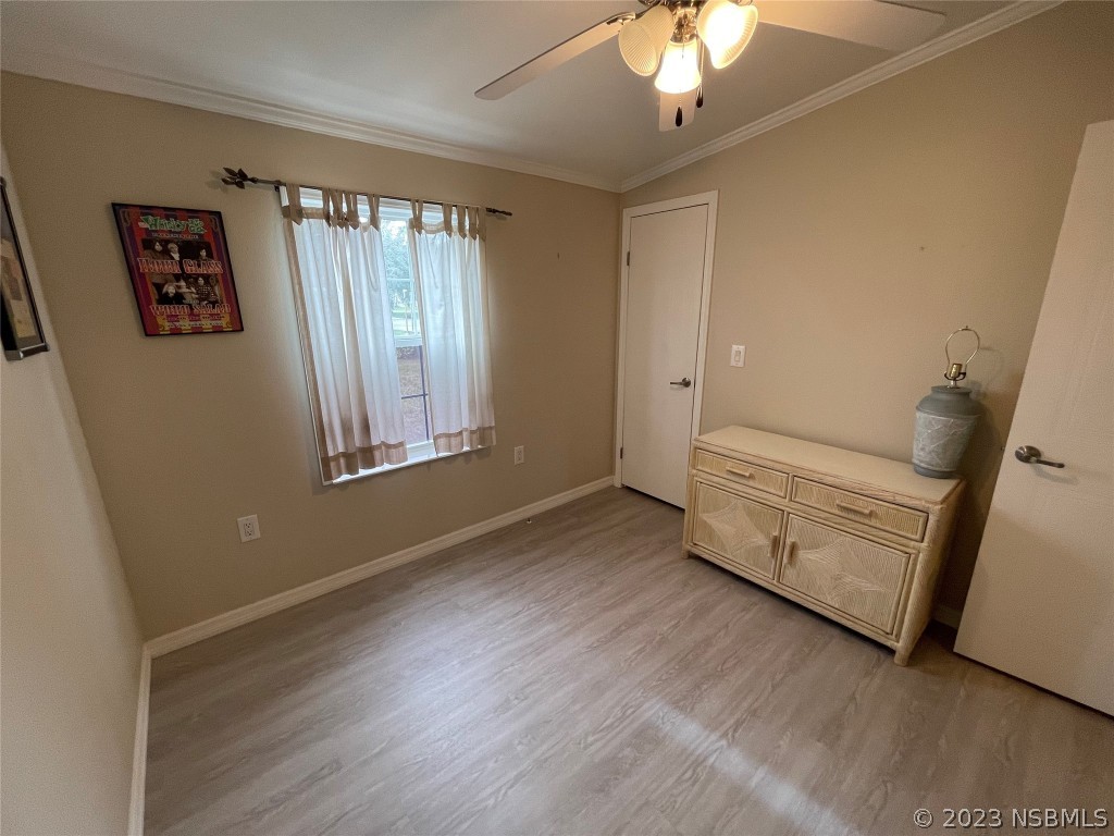 4352 Dolphin Way Edgewater, FL 32141 - Photo 15 of 29 Gallery Image 15