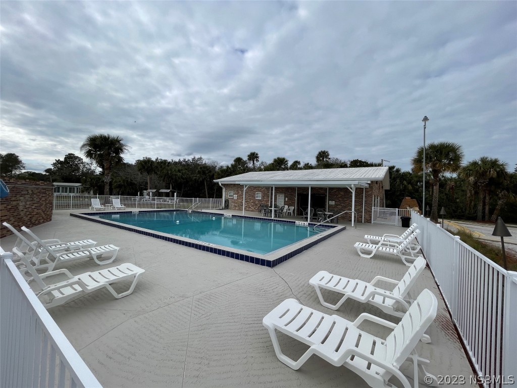 4352 Dolphin Way Edgewater, FL 32141 - Photo 25 of 29 Gallery Image 25