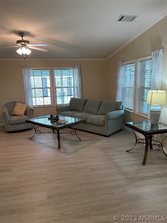 4352 Dolphin Way Edgewater, FL 32141 - Photo 4 of 29 Gallery Image 4