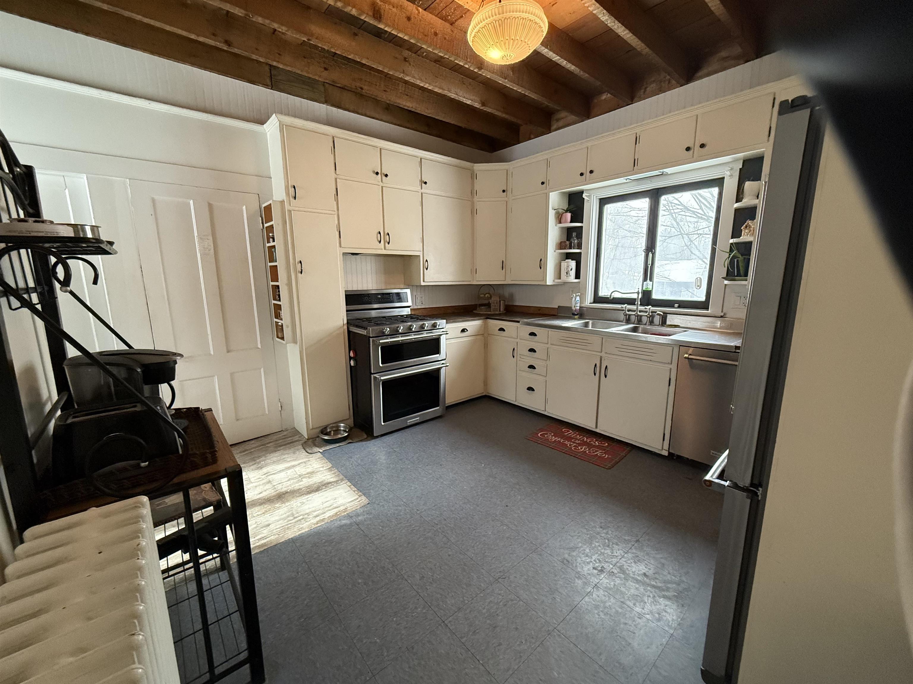 50 South Pleasant Street Randolph, VT 05060 - Photo 11 of 32