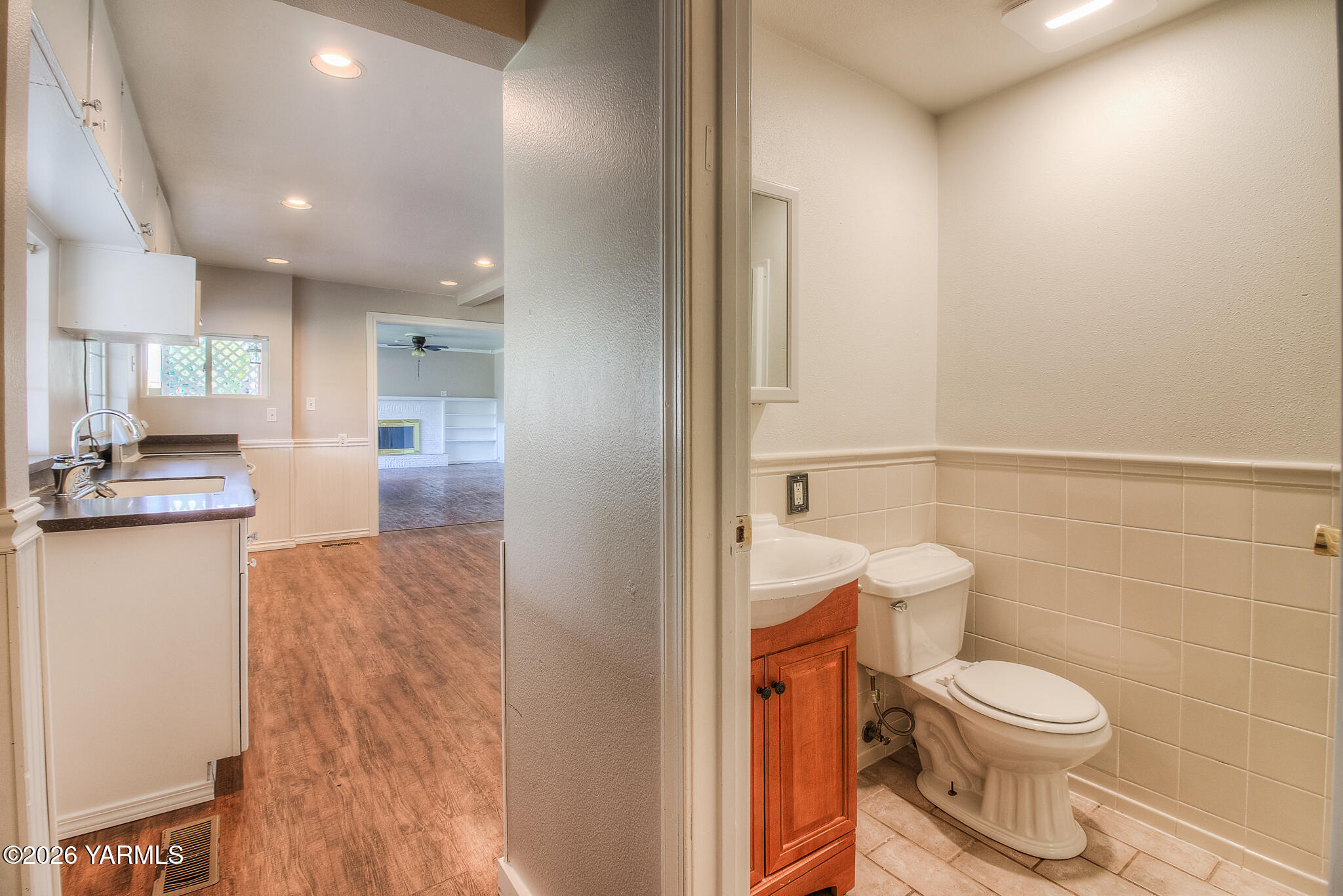 270 Cheyne Road Zillah, WA 98953 - Photo 13 of 26 12 Bathroom Off The Kitchen