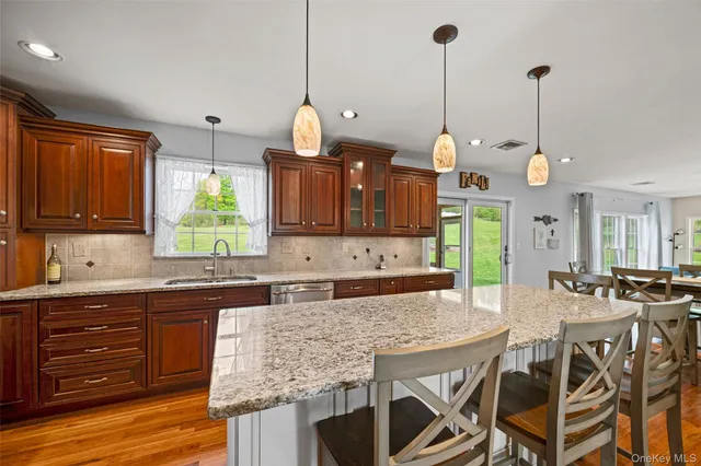 $999,000 | 3 Josephine Drive, Washingtonville, NY 10992