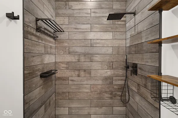 $1,100 | 1013 14th Street, Columbus, IN 47201