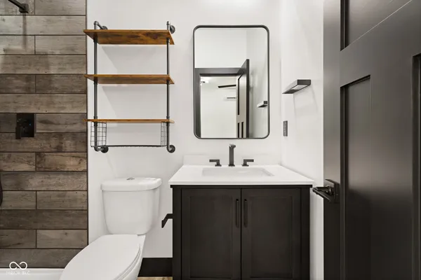 $1,100 | 1013 14th Street, Columbus, IN 47201