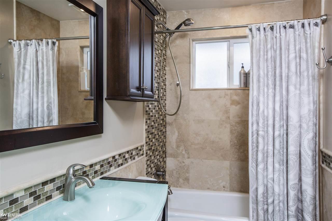 3120 Longview Avenue Rochester, MI 48307 - Photo 22 of 35 Modern