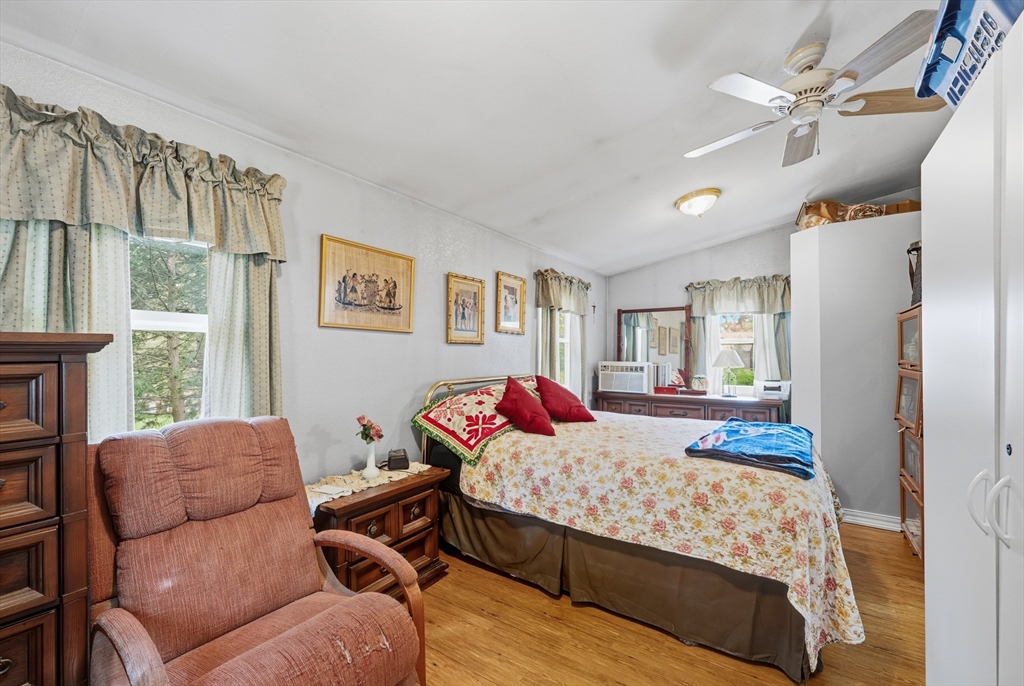 44 Hemlock Drive Lunenburg, MA 01462 - Photo 13 of 23