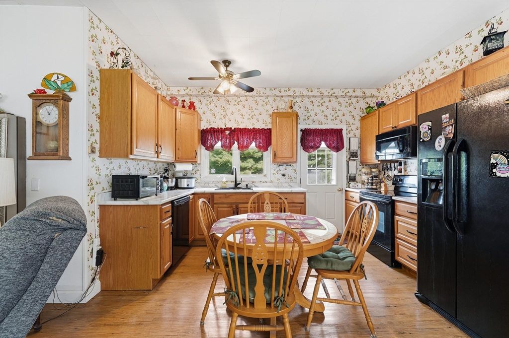 44 Hemlock Drive Lunenburg, MA 01462 - Photo 9 of 23