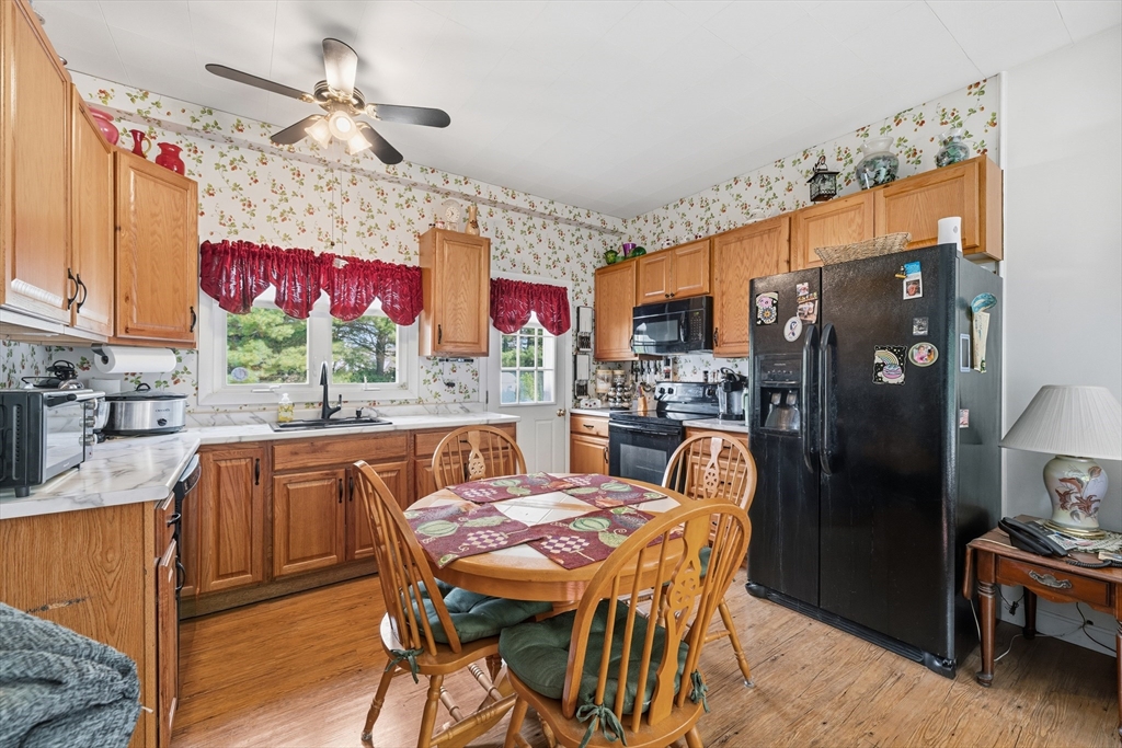 44 Hemlock Drive Lunenburg, MA 01462 - Photo 10 of 23